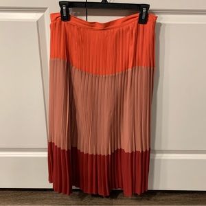 Pleated ombré skirt